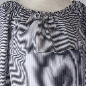 White Birtch Women's 3/4 Sleeve with Ruffle Short Top with Ruffle Neck Size S